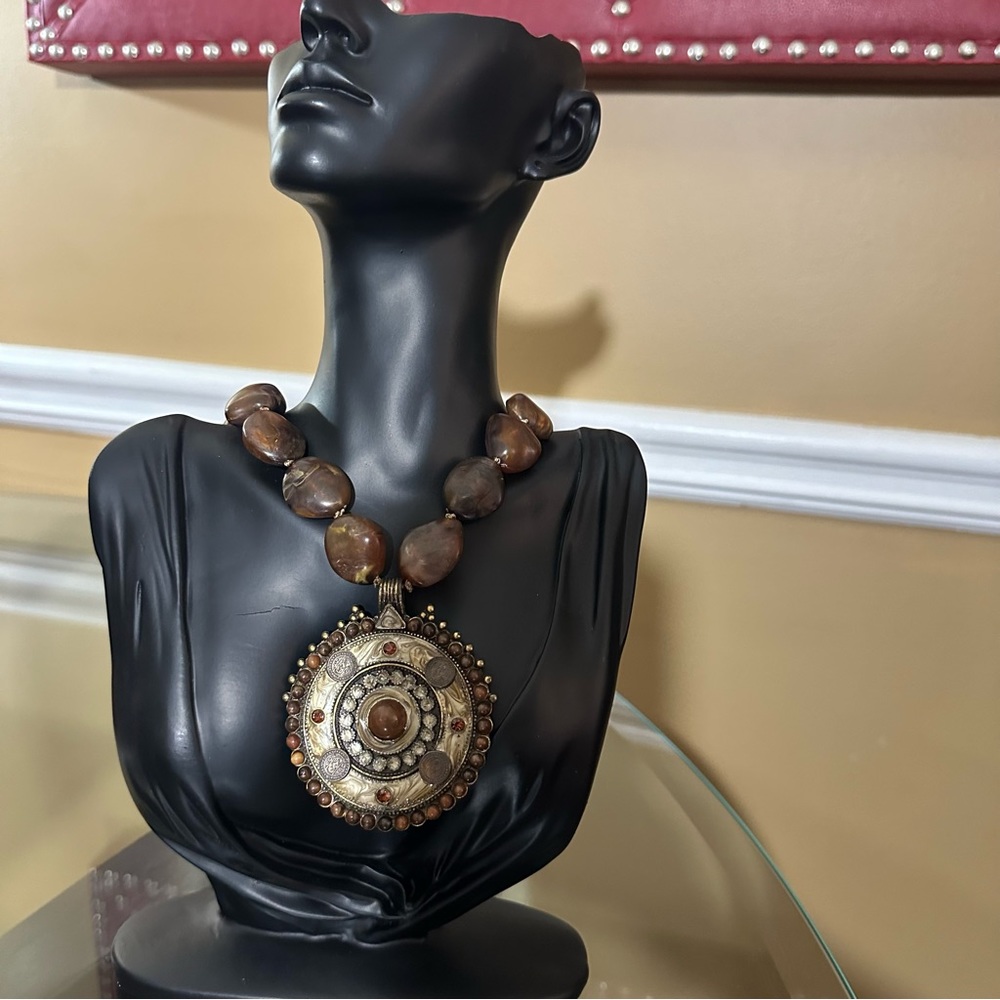 Vintage plastics necklace